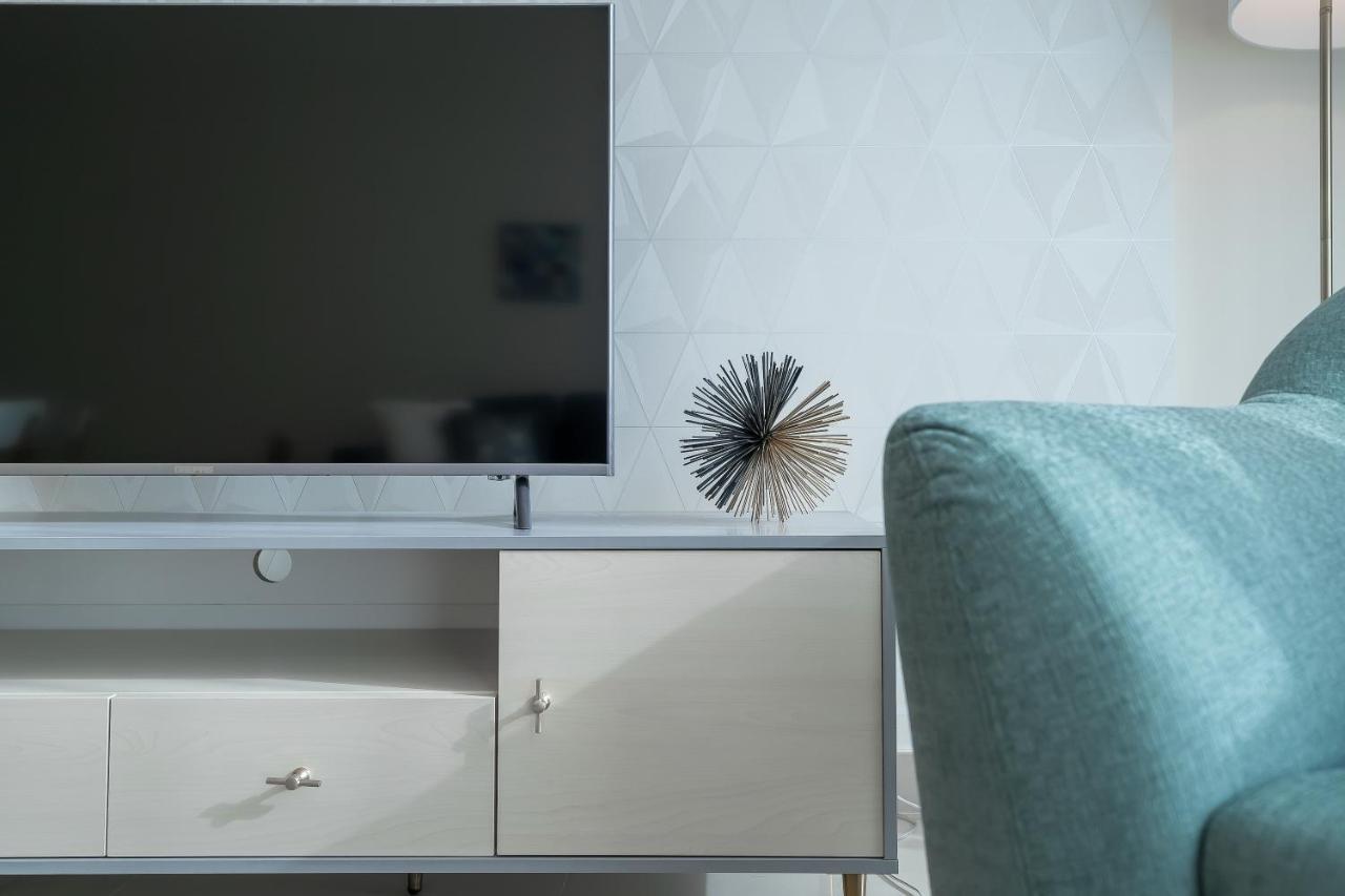 Higuests - Oudah Tower Apartment Dubai
