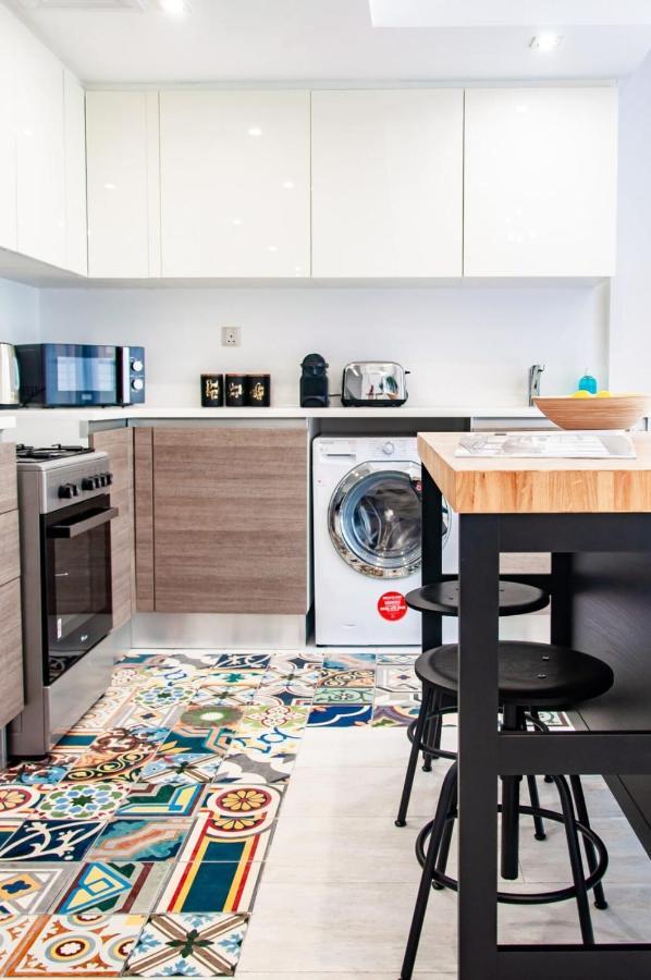 Sophisticated 2 Bedroom With Lush Interiors In Jvc Dubai