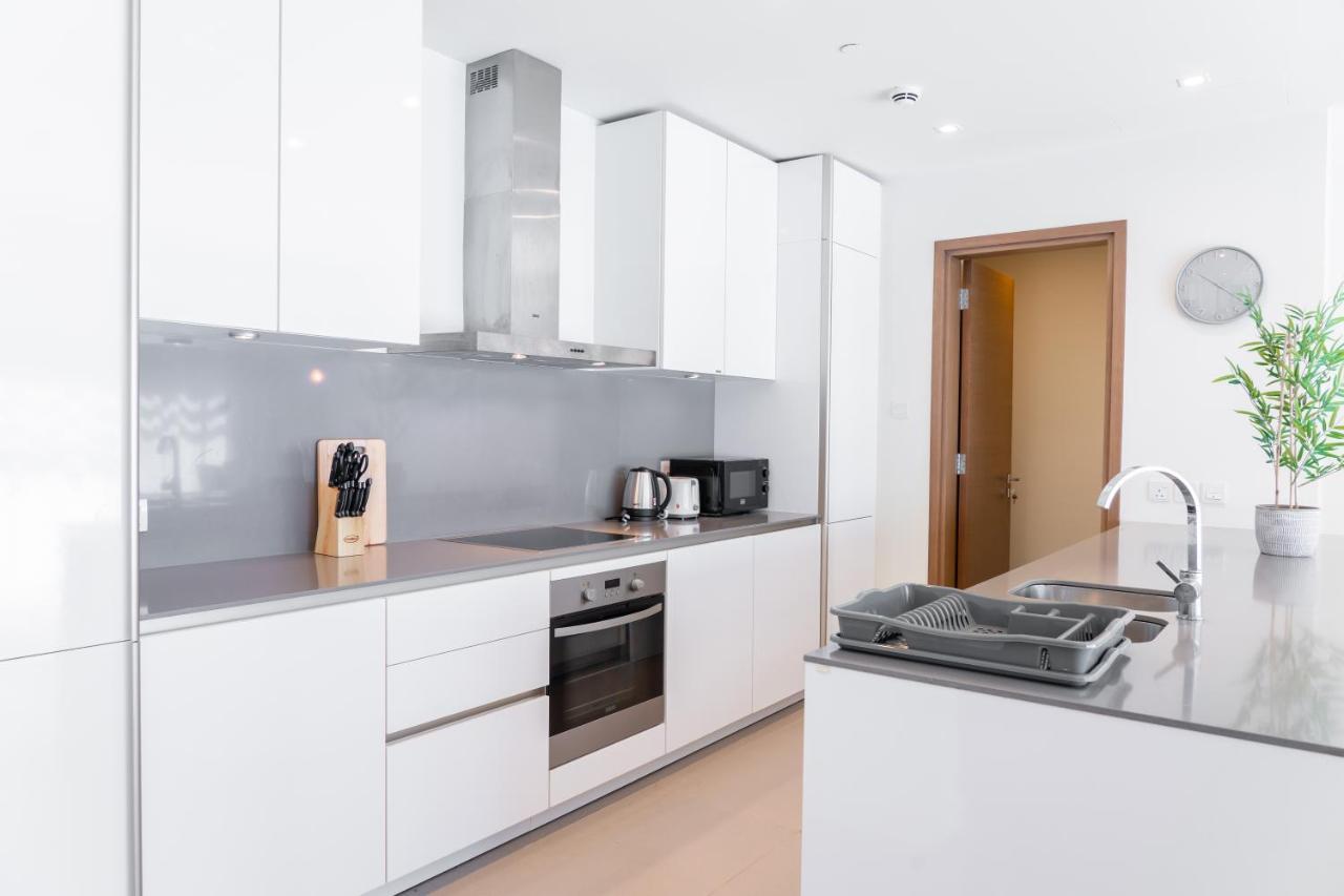 Apartment Mira Holiday Homes - Walk - Building 5 - Next To Coca Cola Arena *