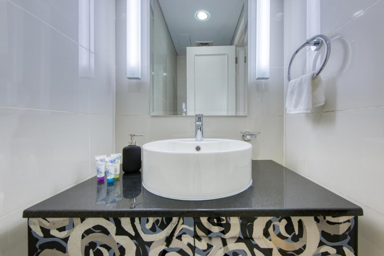 Apartment Superb Downtown Dubai, Amazing Location! Dubai