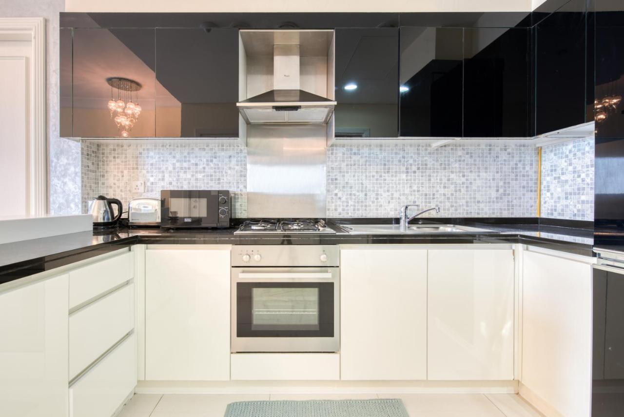 Superb Downtown Dubai, Amazing Location! Apartment *