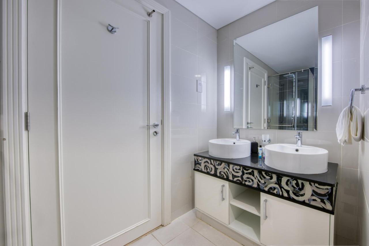 Apartment Superb Downtown Dubai, Amazing Location! Dubai