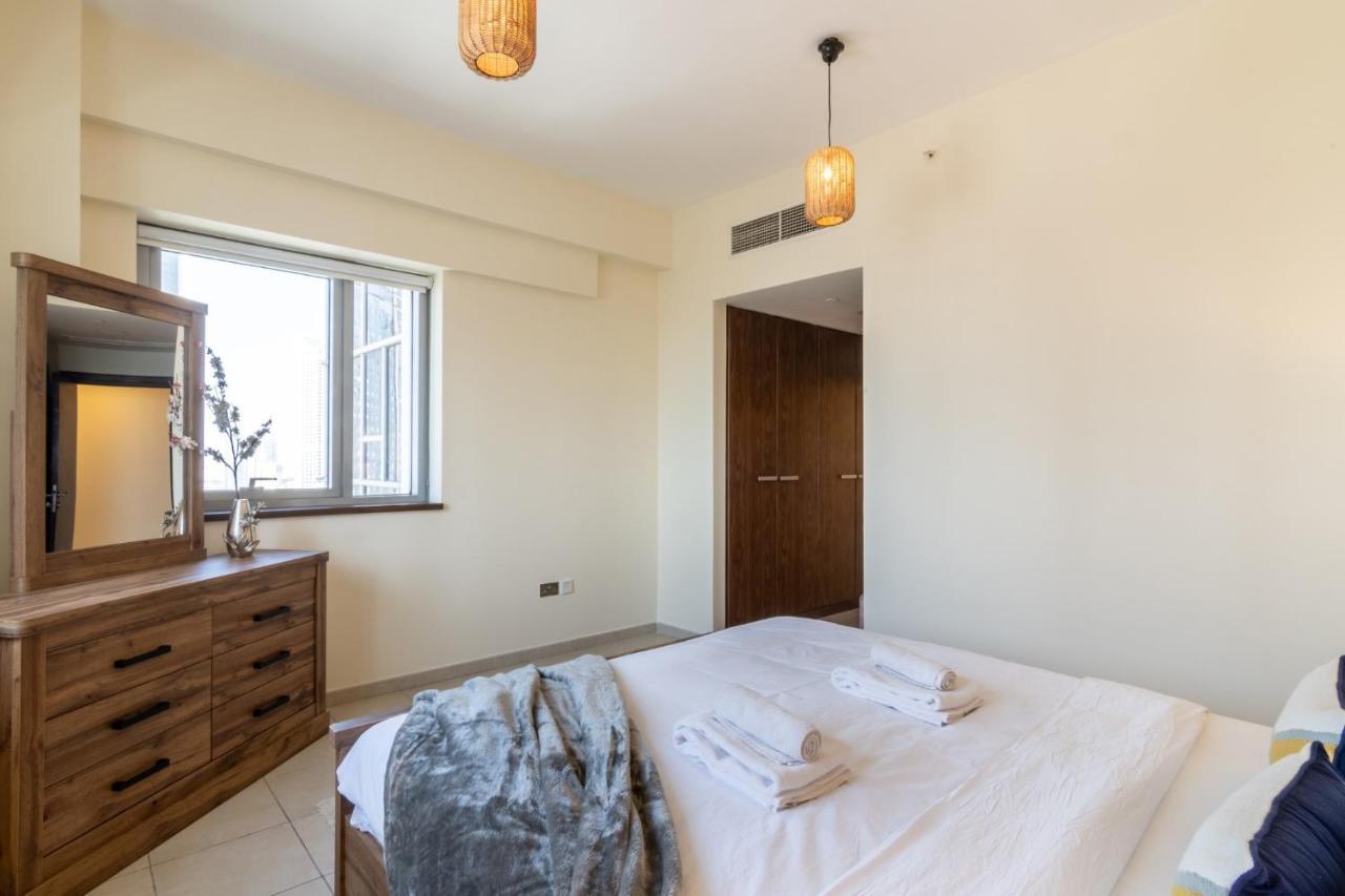 Apartment Scenic 2 Bedroom - Downtown Business Bay