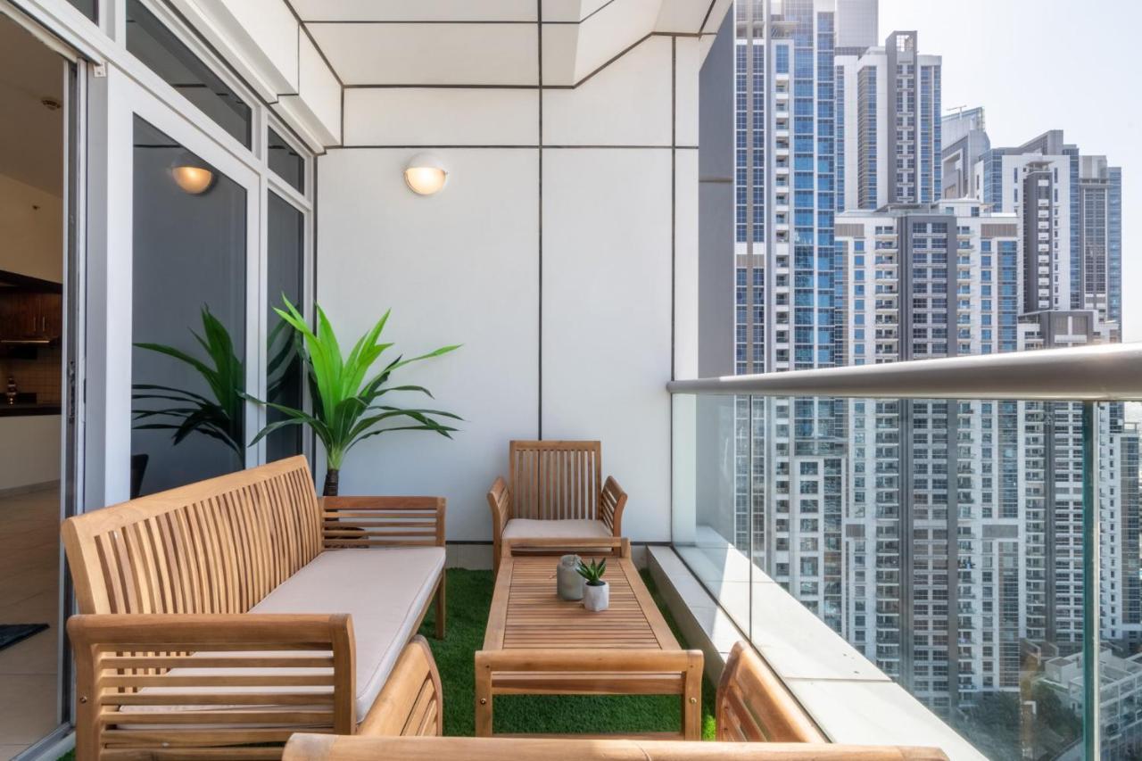 Scenic 2 Bedroom - Downtown Business Bay Dubai