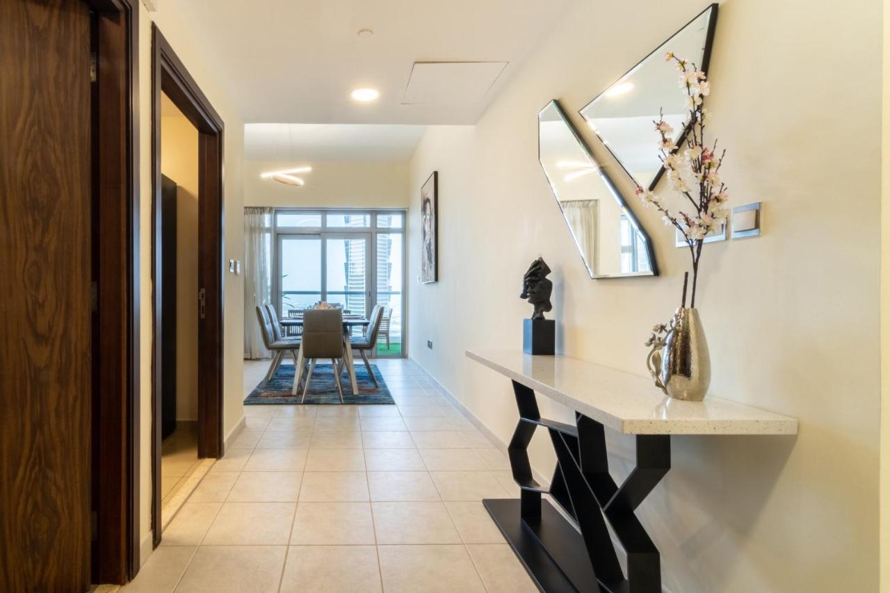 Apartment Scenic 2 Bedroom - Downtown Business Bay Dubai