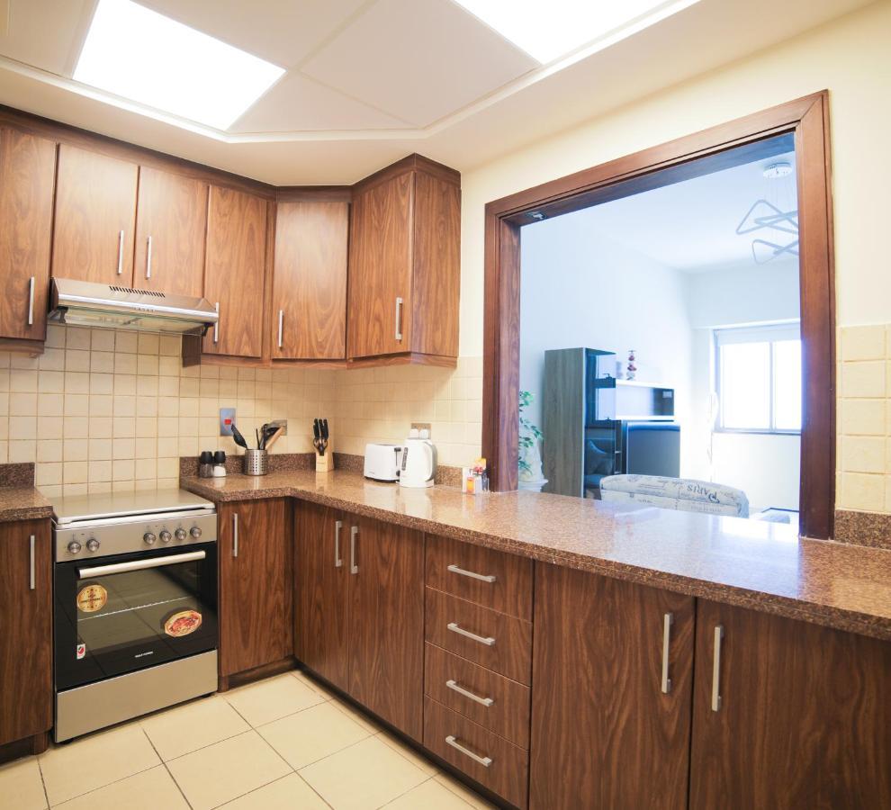 Scenic 2 Bedroom - Downtown Business Bay * Dubai