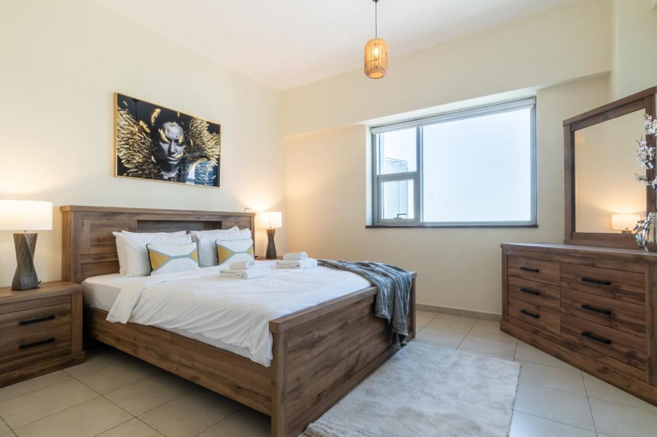 Apartment Scenic 2 Bedroom - Downtown Business Bay Dubai