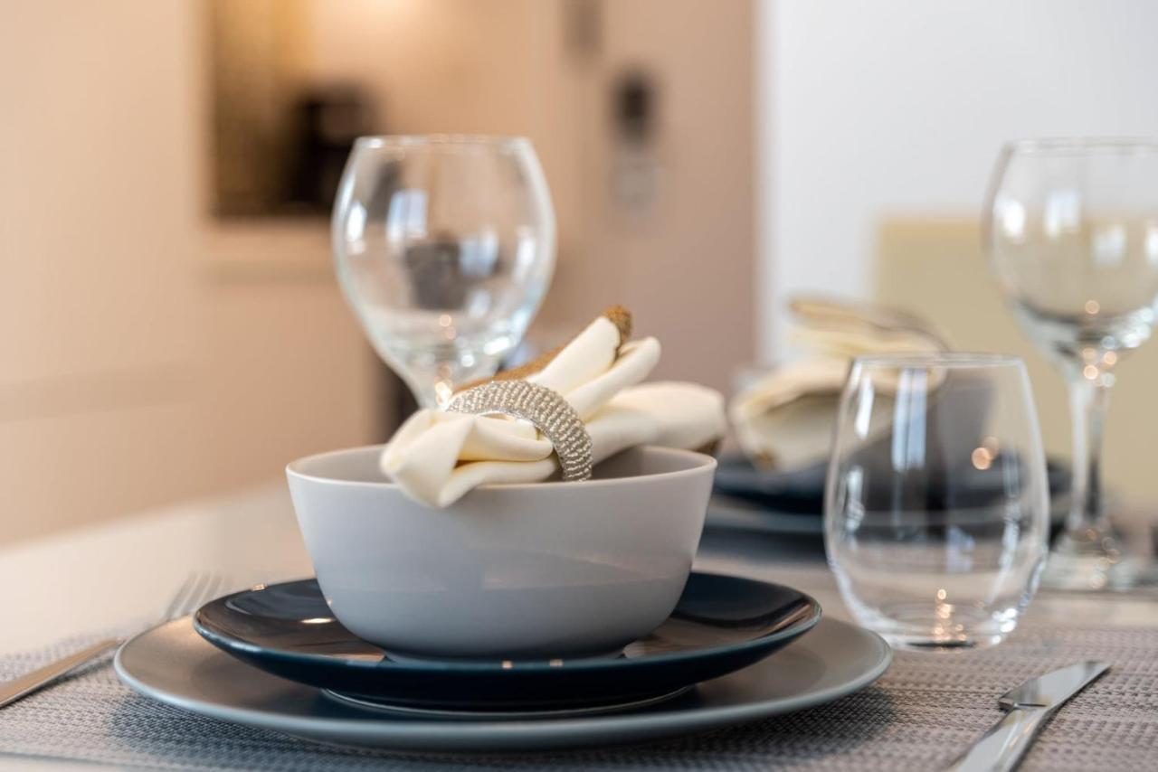 The Smart Concierge - The Vogue Daire Dubai