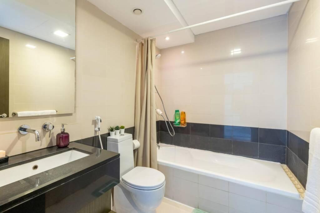 Xanadubai Loft Tower - Your Away From In Downtown Dubai! Daire *