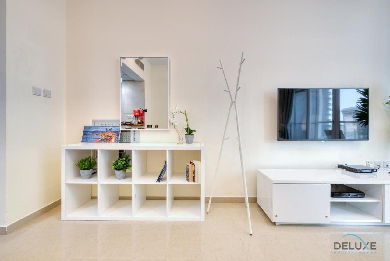 Gentle In Uniestate Sports Tower Sports By Deluxe Homes Apartment *