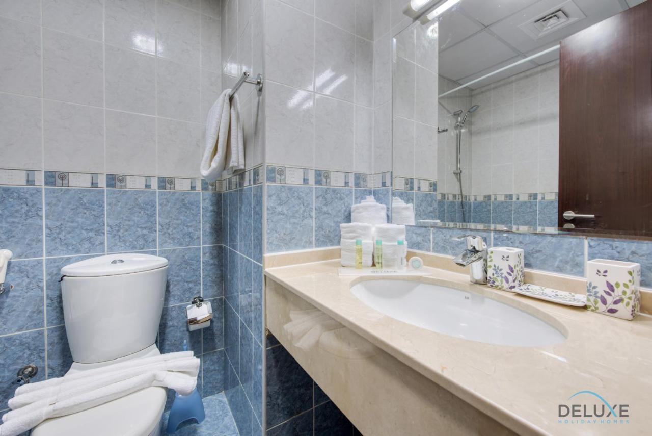 Gentle In Uniestate Sports Tower Sports By Deluxe Homes *