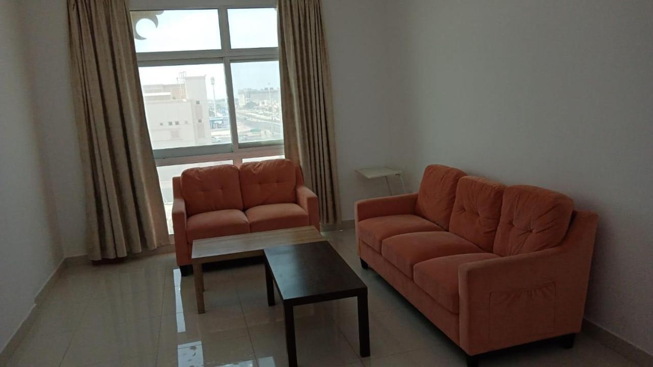 Cozy And Small Partitions For Men Guests In Apartment