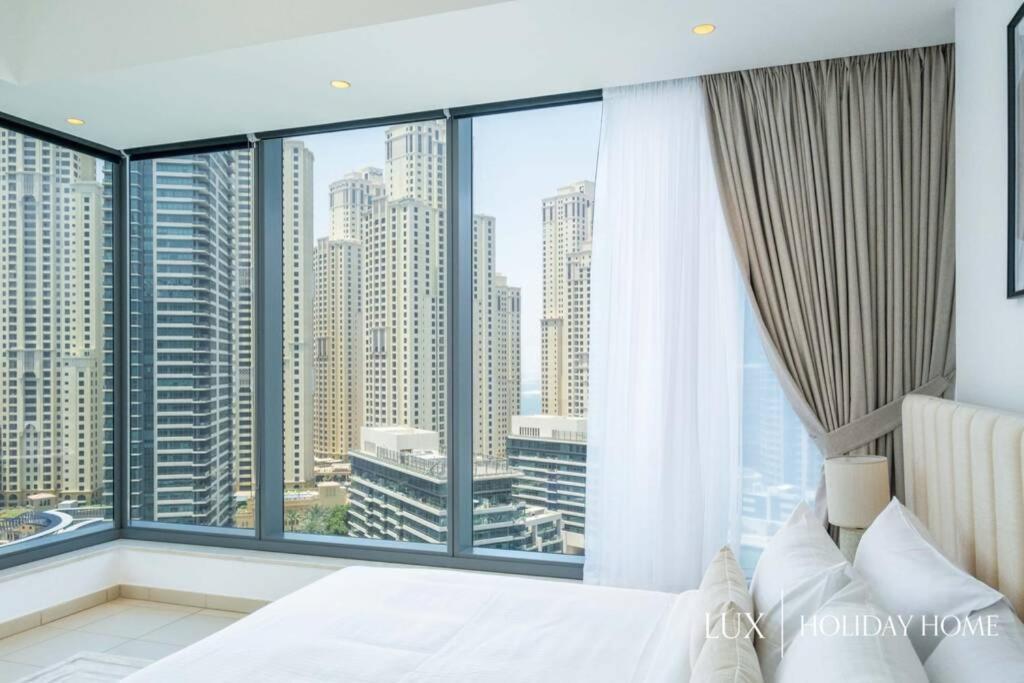 Lux - Spectacular Marina Waterfront 2 Apartment