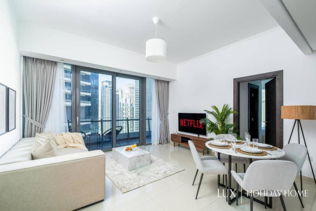 Apartment Lux - Spectacular Marina Waterfront 2 Dubai