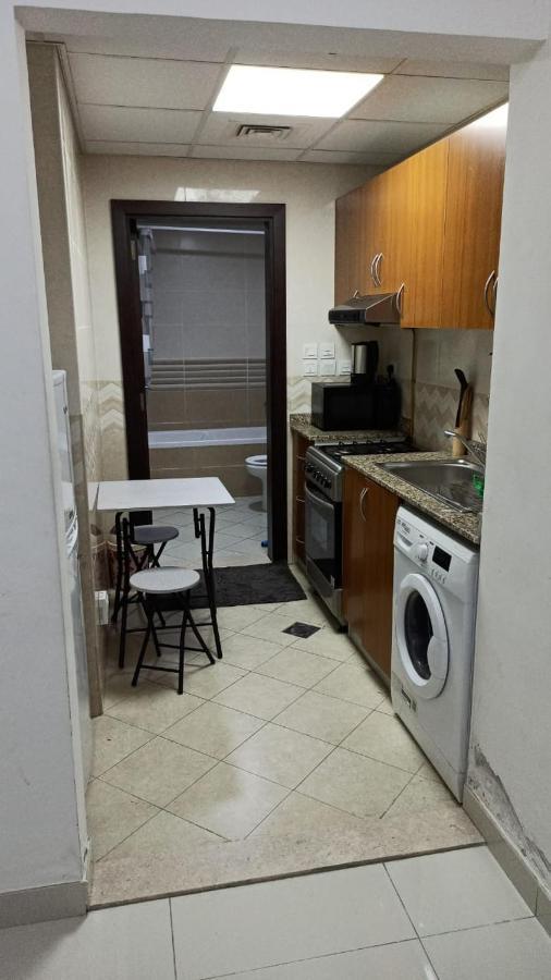 Cozy And Small Partitions For Men Guests In Daire Dubai