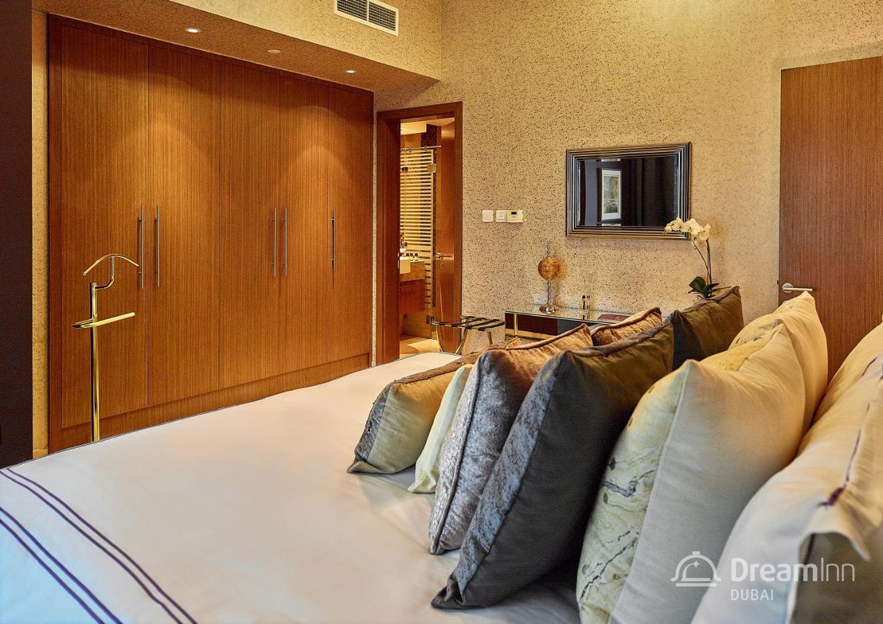 Dream - 48 Burj Gate Downtown Homes Apartment