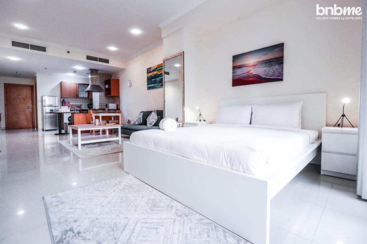Bnbme Homes - Stylish Studio Silicon Oasis - 124 Dubai