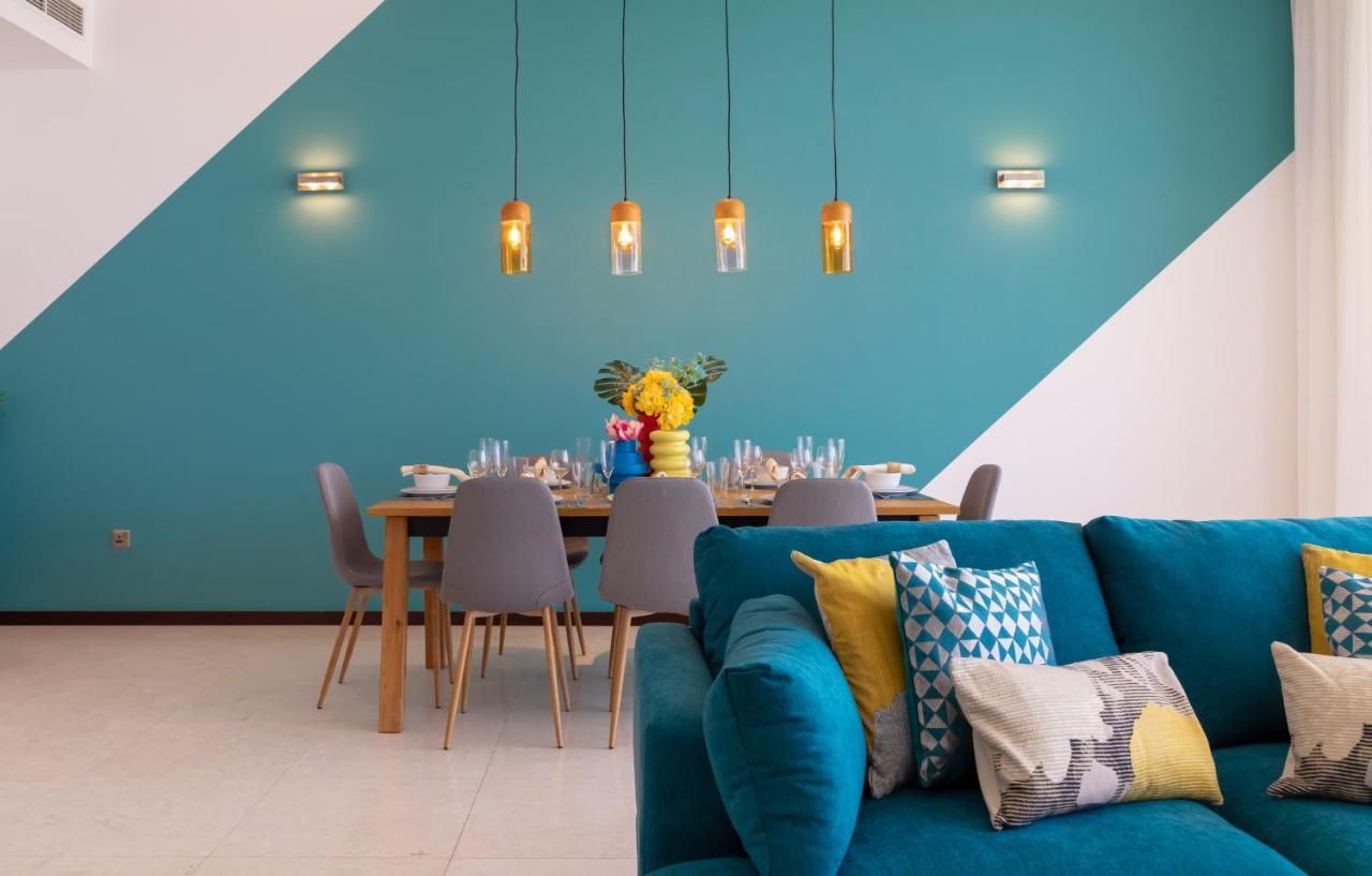 Maison Privee - Palm Jumeirah Luxury Apt W Access To Exclusive Beach, Pool, And Gym Apartment Dubai