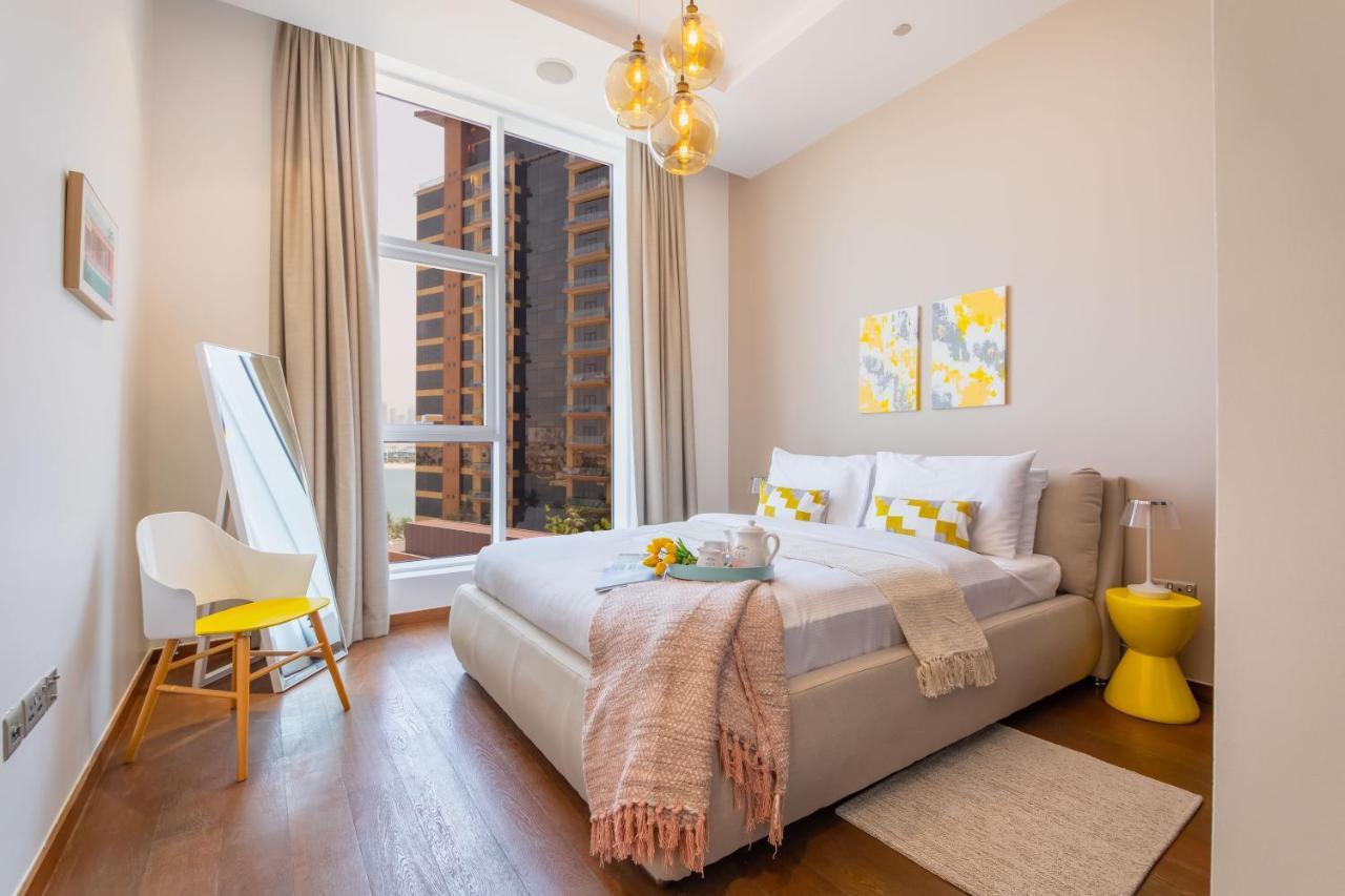 Maison Privee - Palm Jumeirah Luxury Apt W Access To Exclusive Beach, Pool, And Gym * Dubai