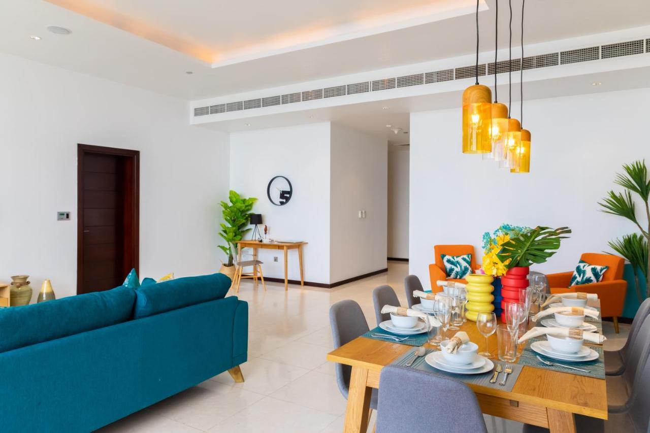 Maison Privee - Palm Jumeirah Luxury Apt W Access To Exclusive Beach, Pool, And Gym Dubai