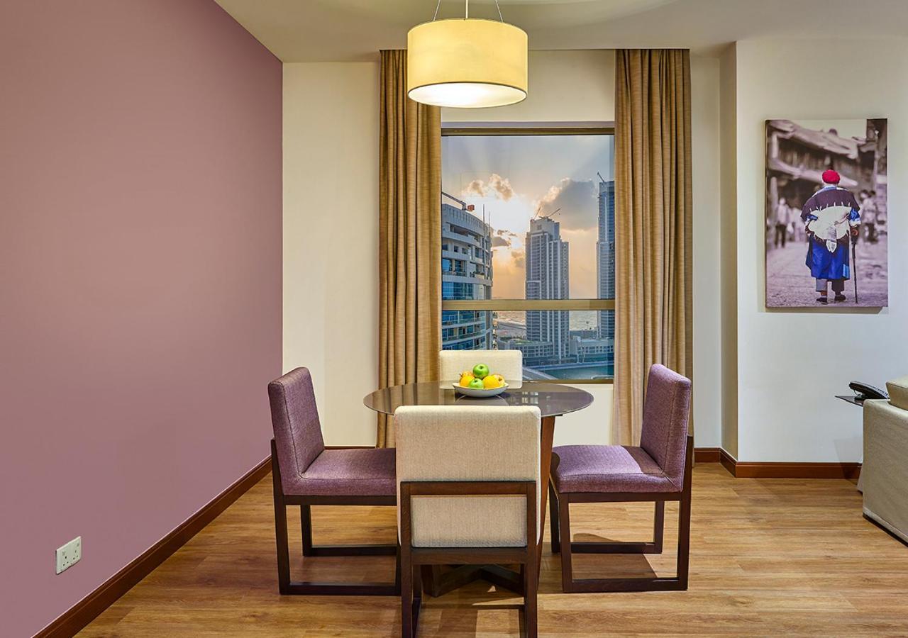 Ramada Hotel, And By Wyndham Jbr Aparthotel
