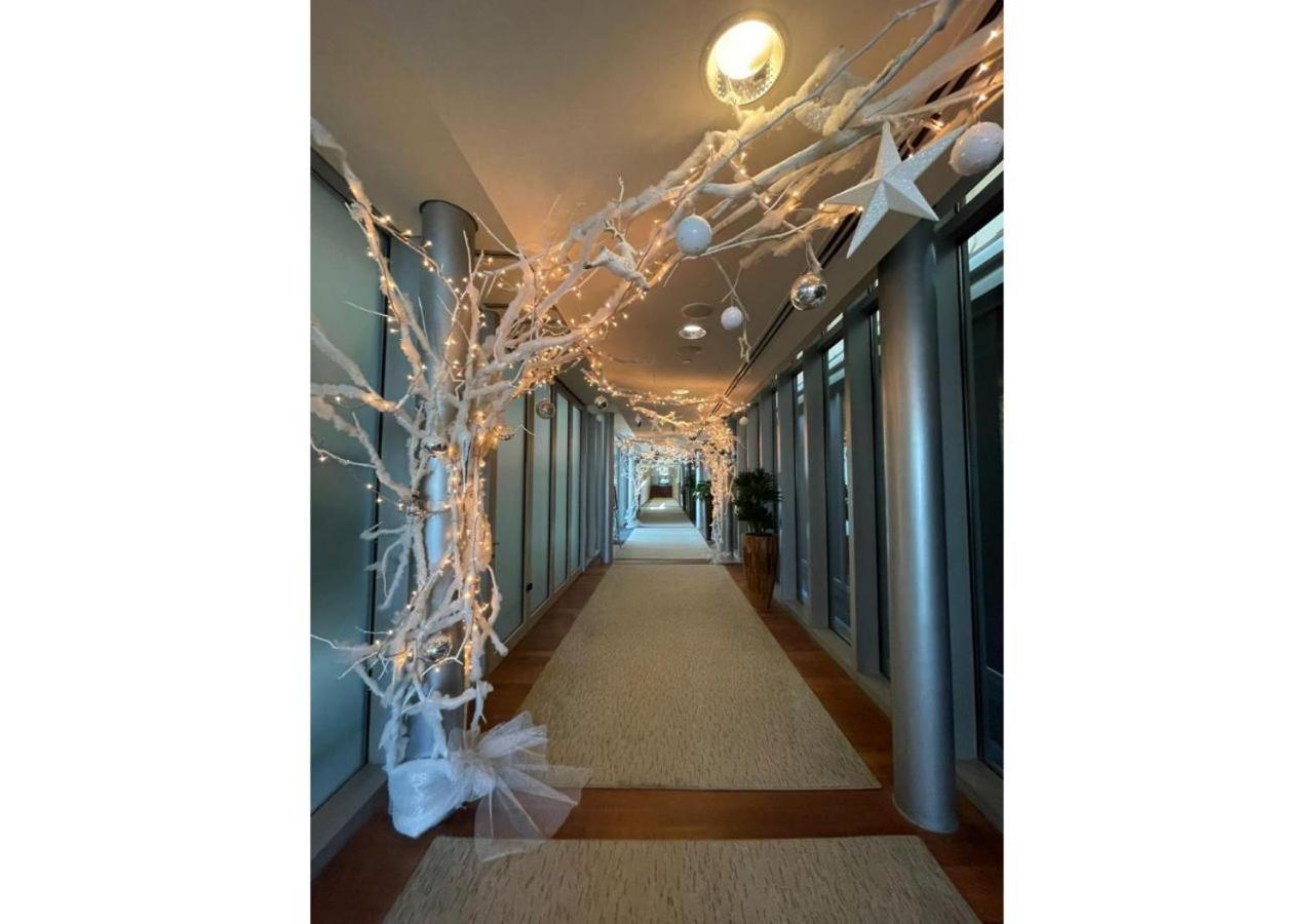 Apartment Address Mall Luxury & Spacious - Airbetter *