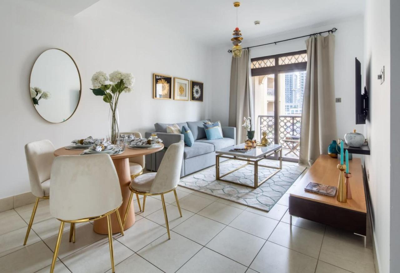 Frank Porter - Yansoon 7 * Dubai