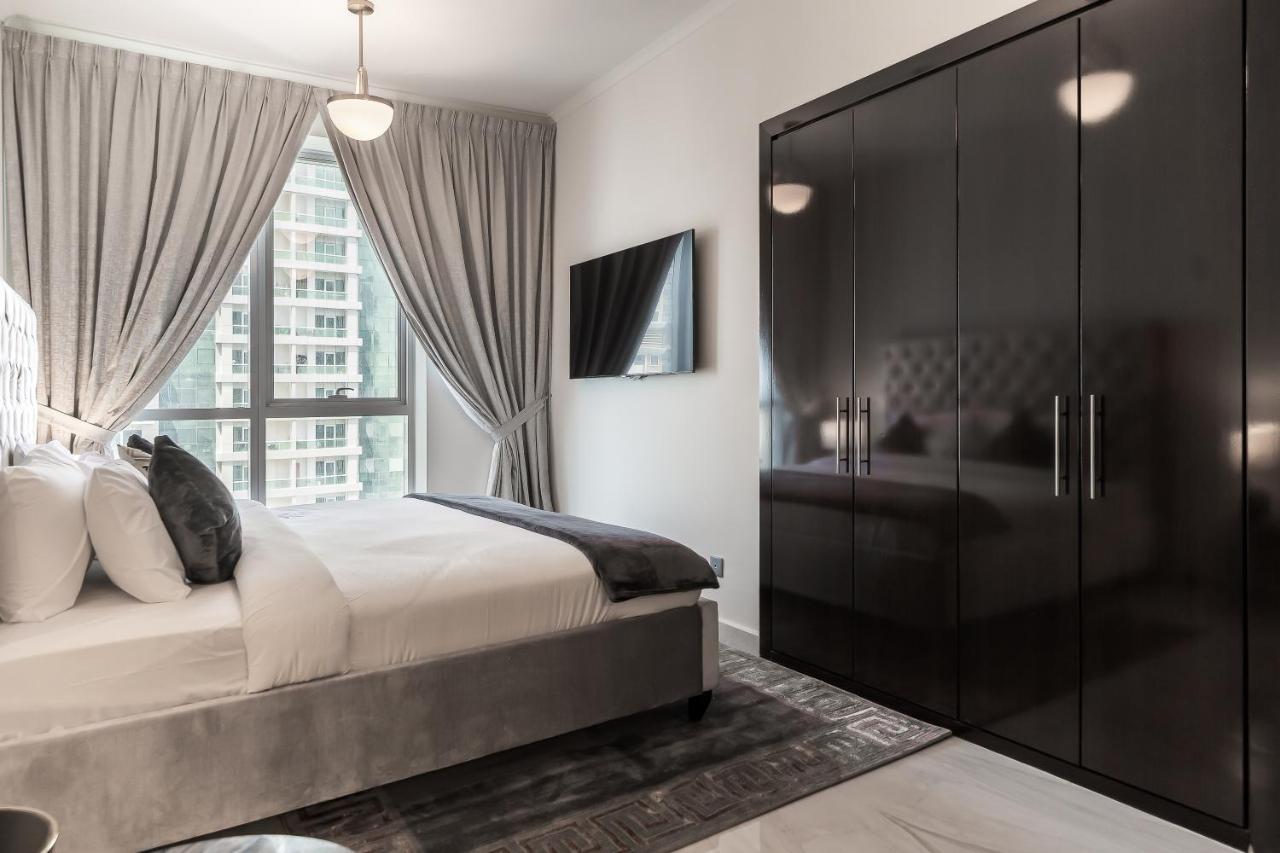 Higuests - Luxury Apartment, 10-min Walk To Harbor Apartment Dubai