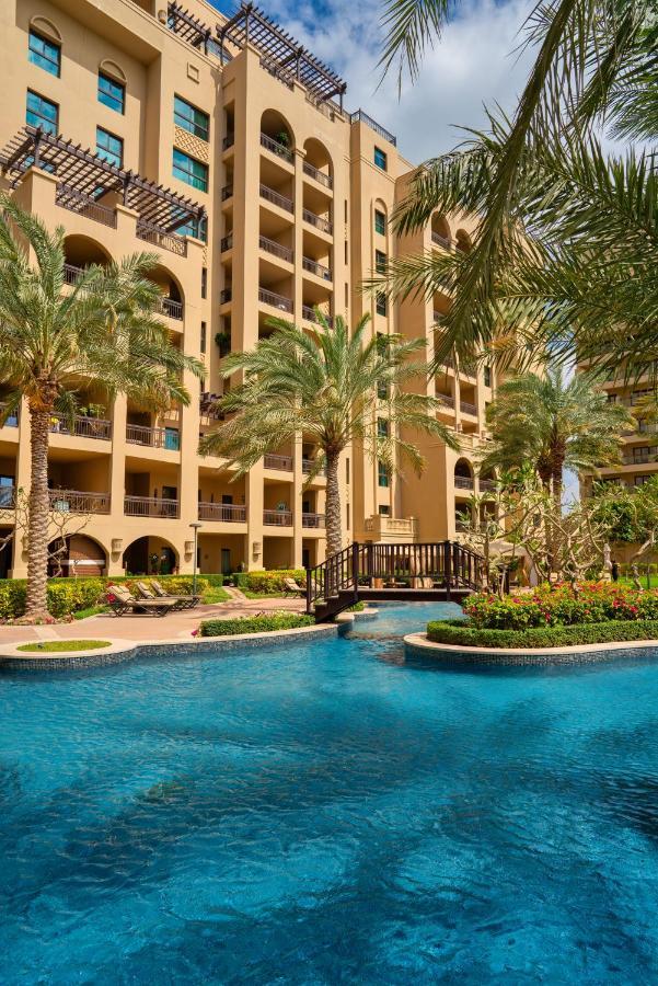 Gorgeous 2br In Fairmont Daire Dubai