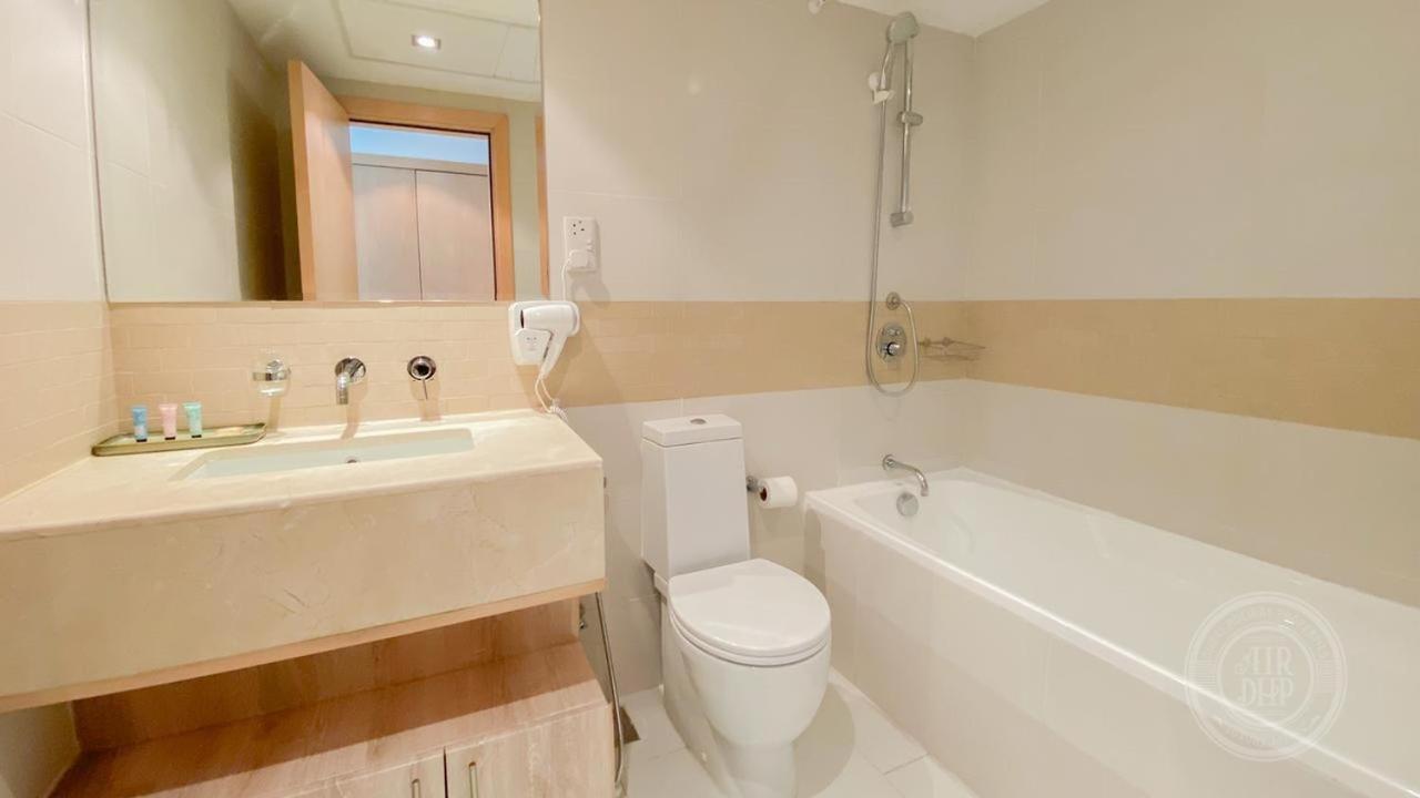 Amaizing 2 Bed . Park Island Marina Apartment *