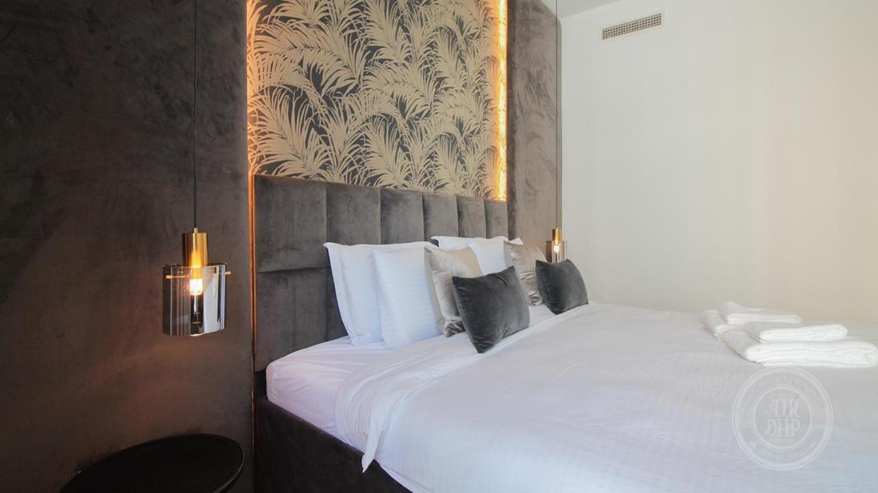 Amaizing 2 Bed . Park Island Marina Dubai