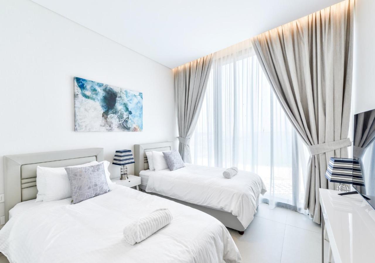 Elegant 2 Bedroom Apt With Spectacular Views In The Address Apartment *