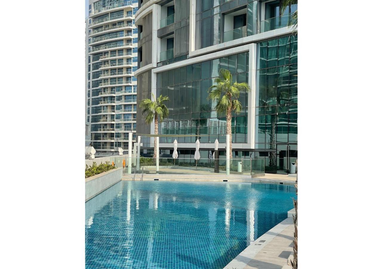 Elegant 2 Bedroom Apt With Spectacular Views In The Address *