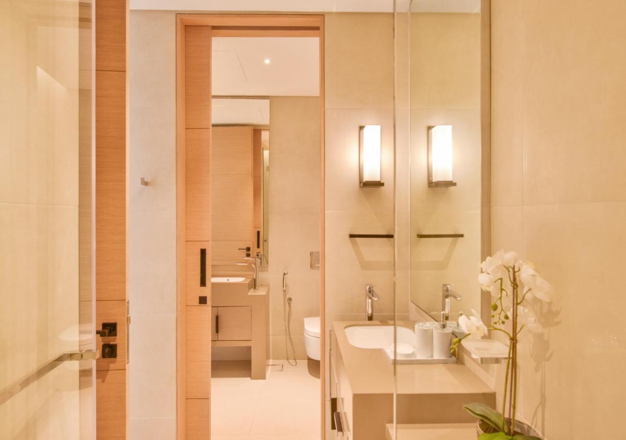 Elegant 2 Bedroom Apt With Spectacular Views In The Address Apartment