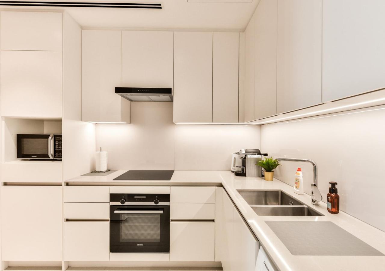 Apartment Elegant 2 Bedroom Apt With Spectacular Views In The Address *
