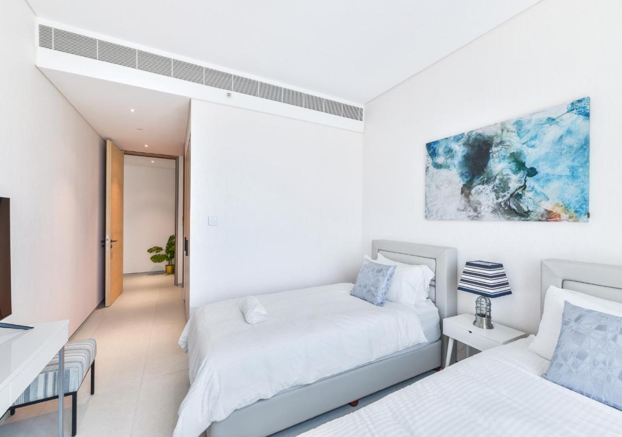 Elegant 2 Bedroom Apt With Spectacular Views In The Address Apartment *
