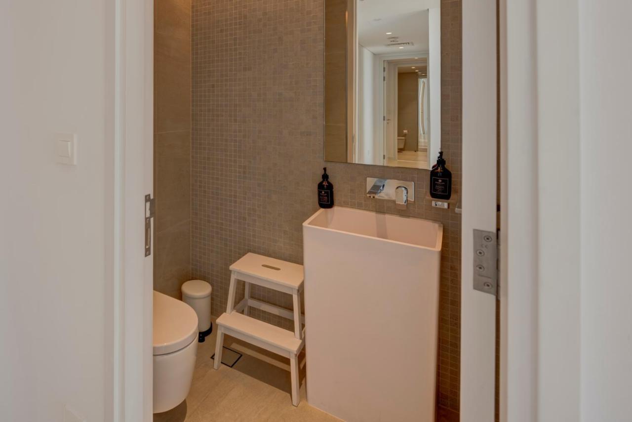 Urban Island Getaway At Bluewaters Next To Eye - 208