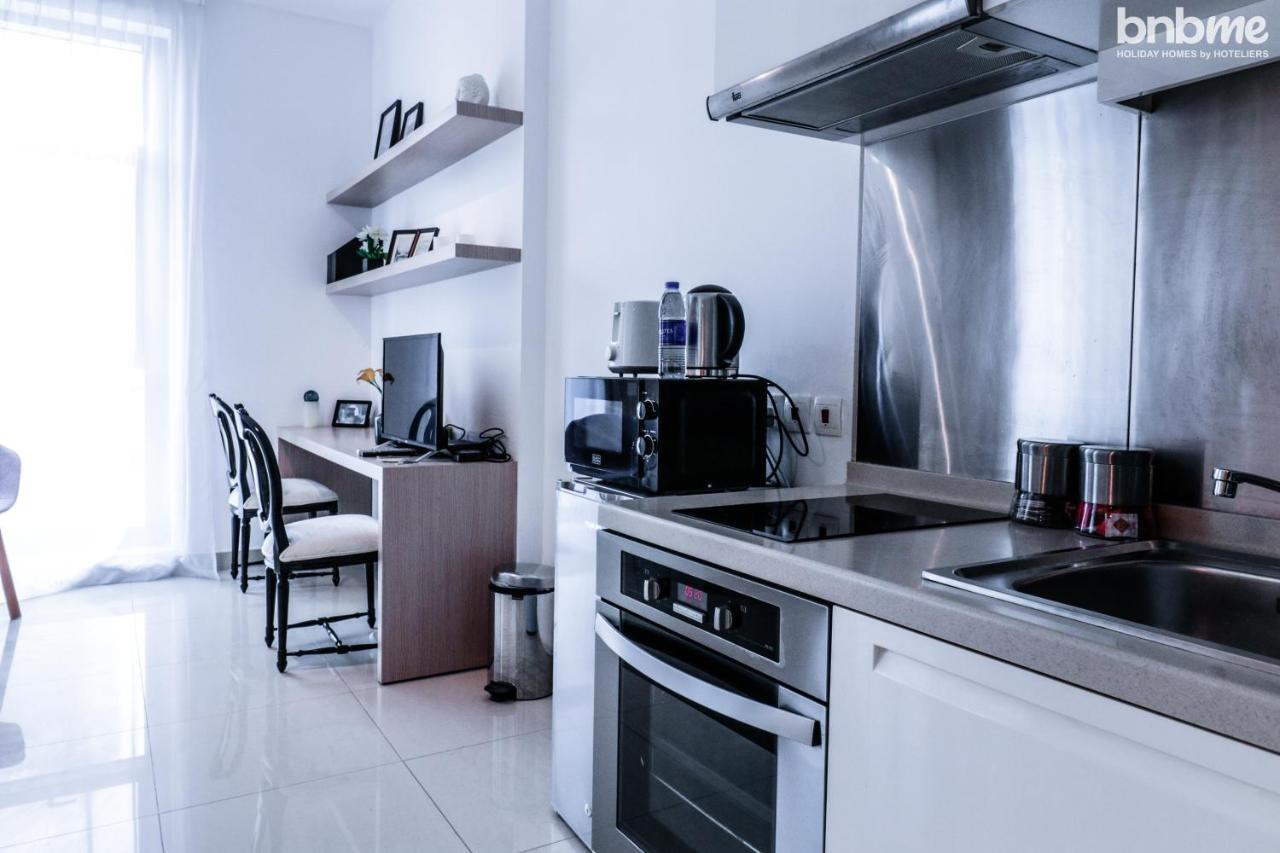 Bnbmehomes - Elegant & Stylish Studio In Downtown - 502 Dubai