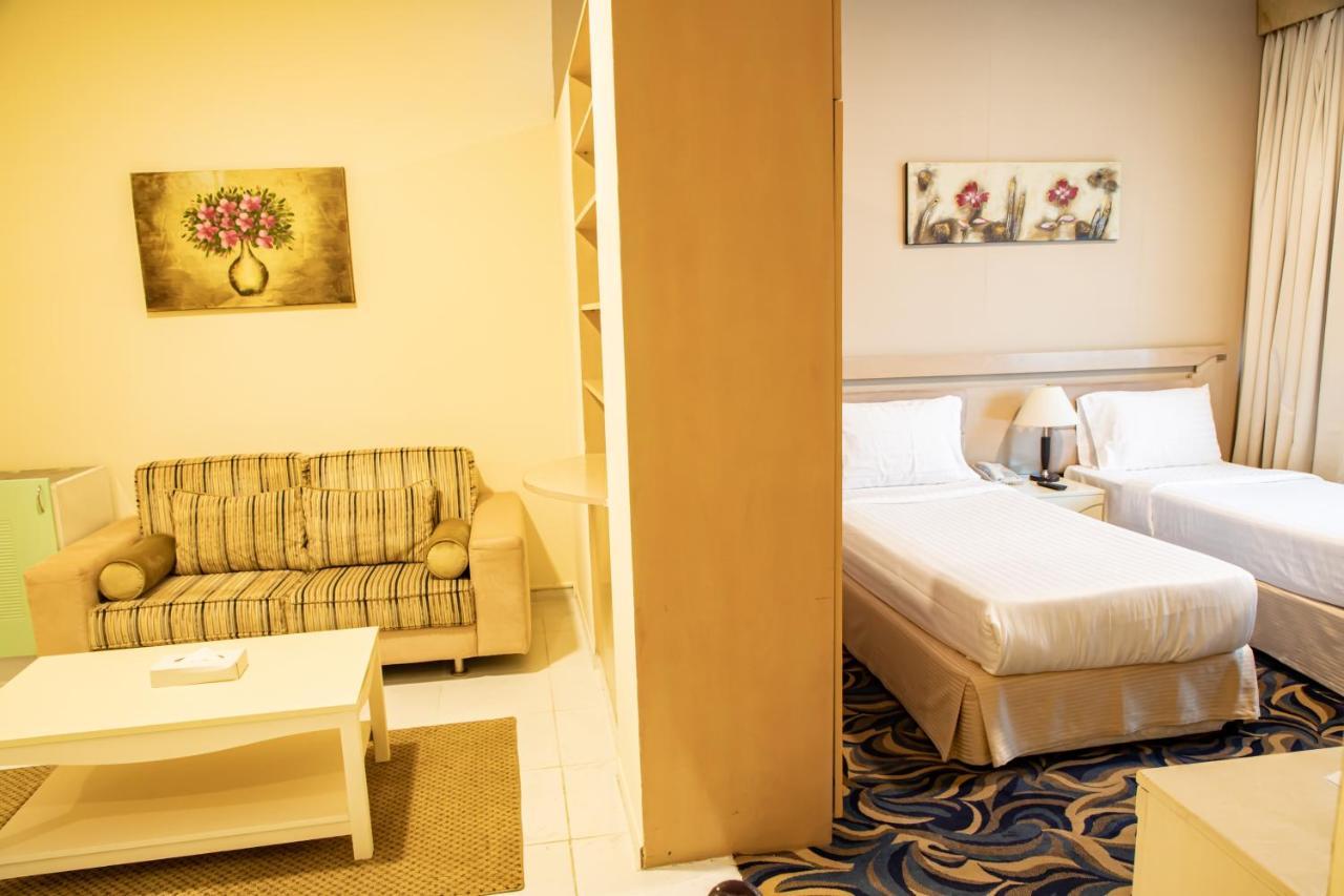 Wescott Pearl Aparthotel 3*