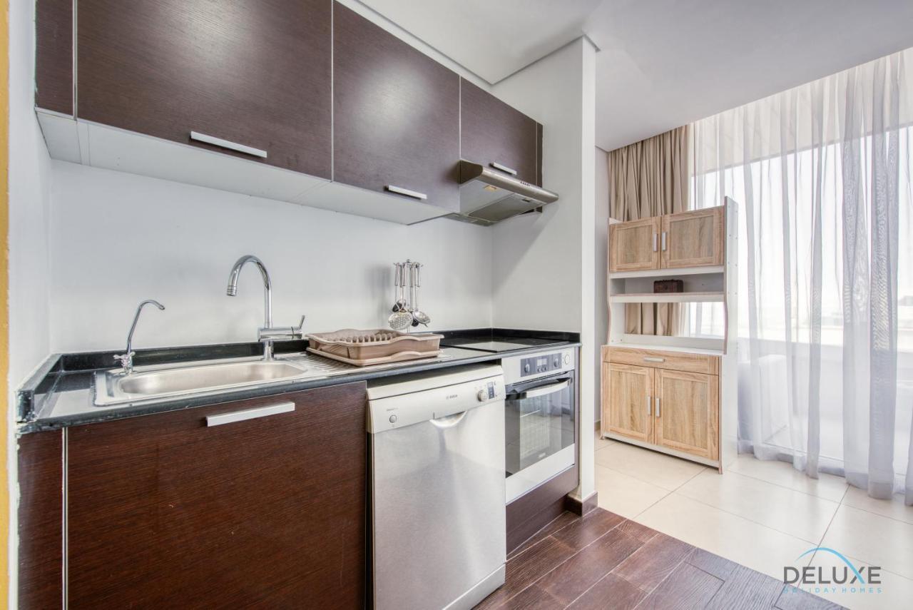 Homely 1br At The Matrix Sports By Deluxe Homes