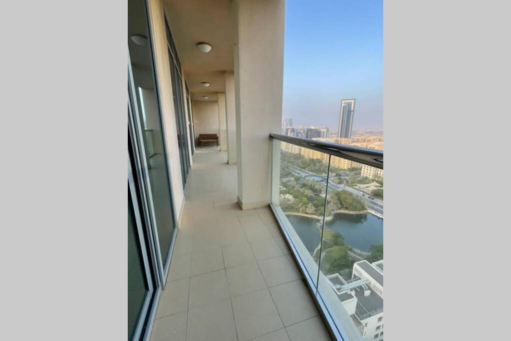 Cozy 2 Bedroom Apt Golf Tower Greens, Stunning Golf Views Daire