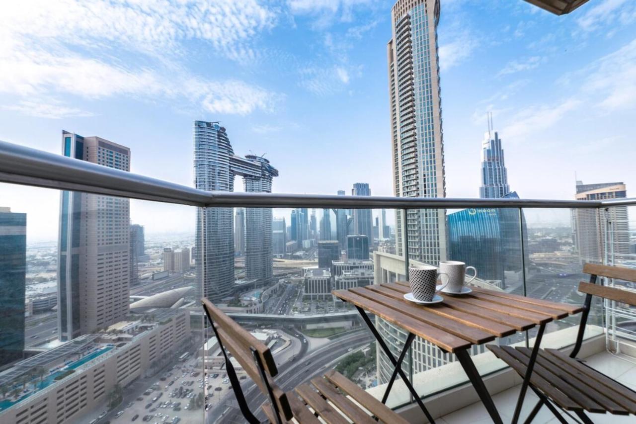 Luxurious 1 Bedroom Downtown