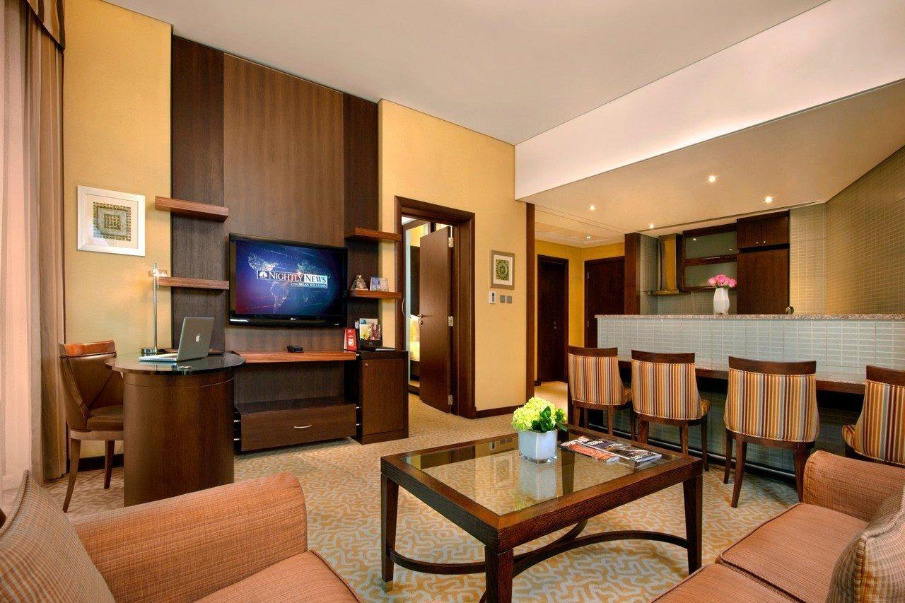 Time Oak & Hotel