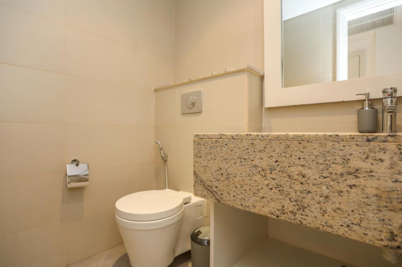 Apartment Signature Living Resort Apartments With Private Beach And Laguna Pool , Palm Jumeirah Dubai