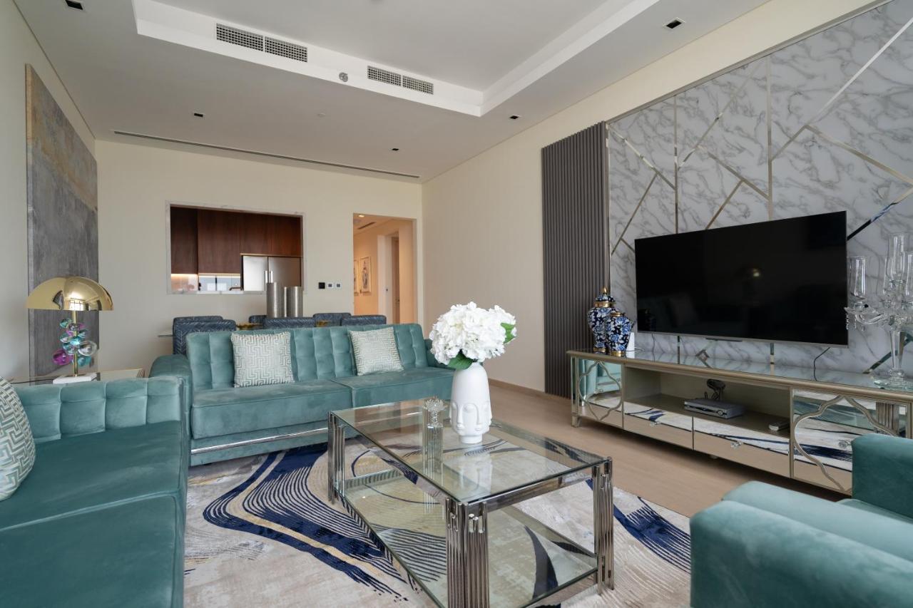 Rh- Rp Heights, Downtown, 1br Near Mall Apartment