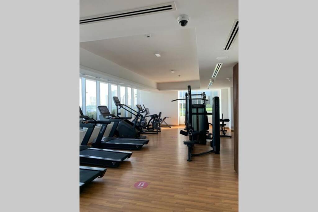 Lovely 1 Bedroom In The Heart Of Apartment *
