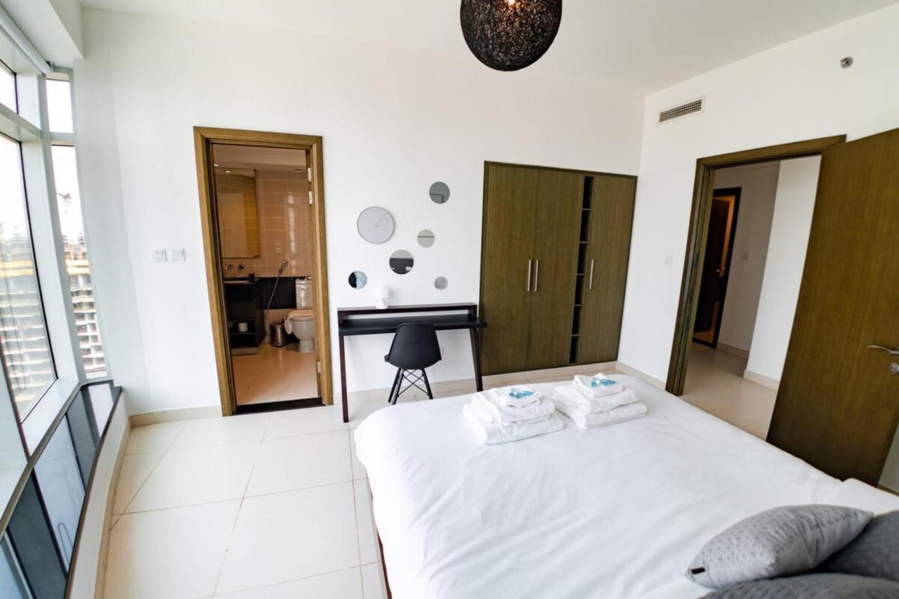 Luxurious 1 Bedroom Downtown Apartment *
