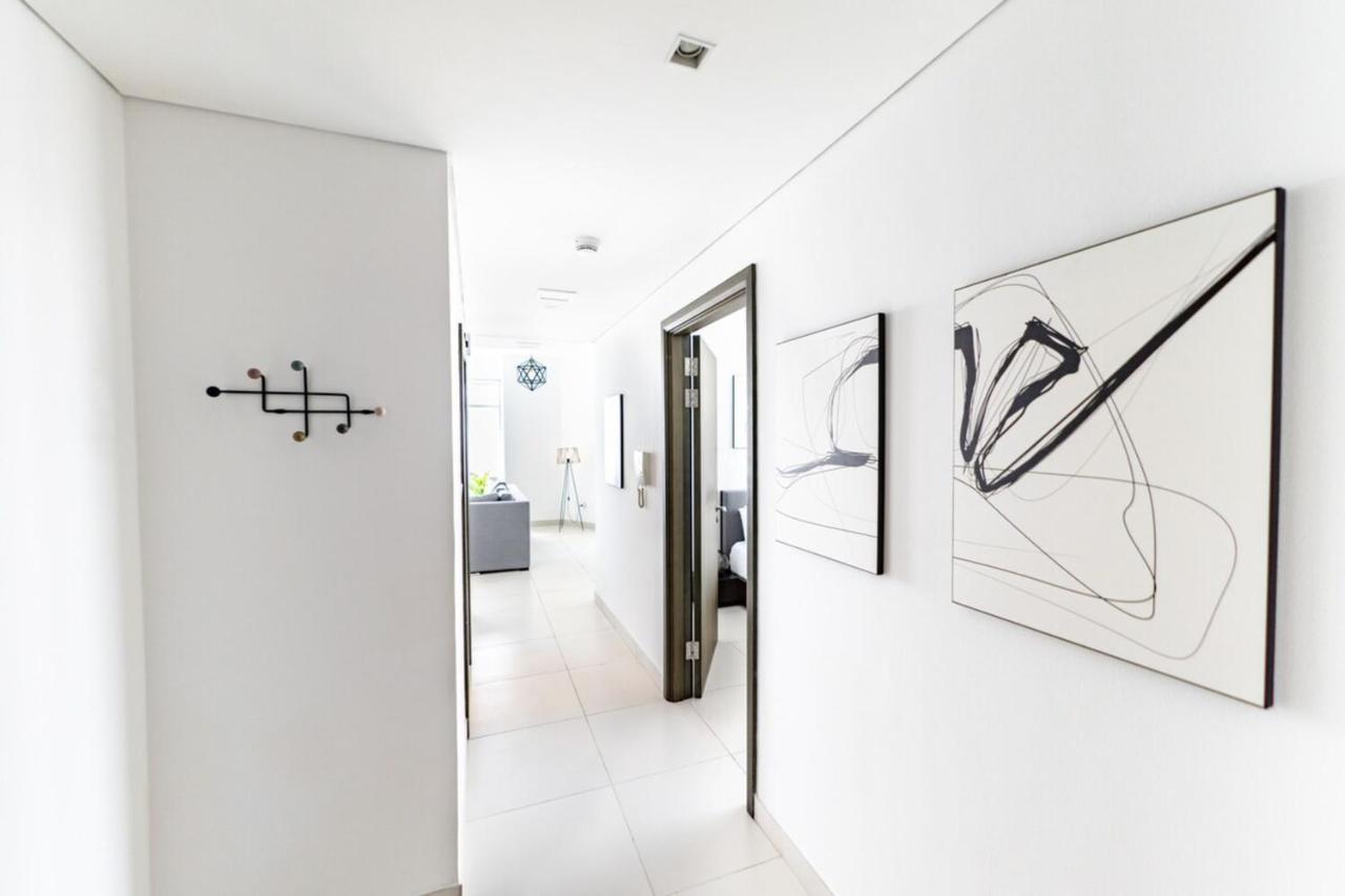 Luxurious 1 Bedroom Downtown Apartment Dubai