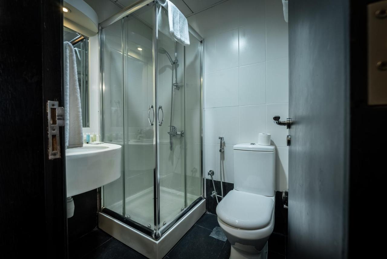 Gulf Oasis Fz Llc 3*