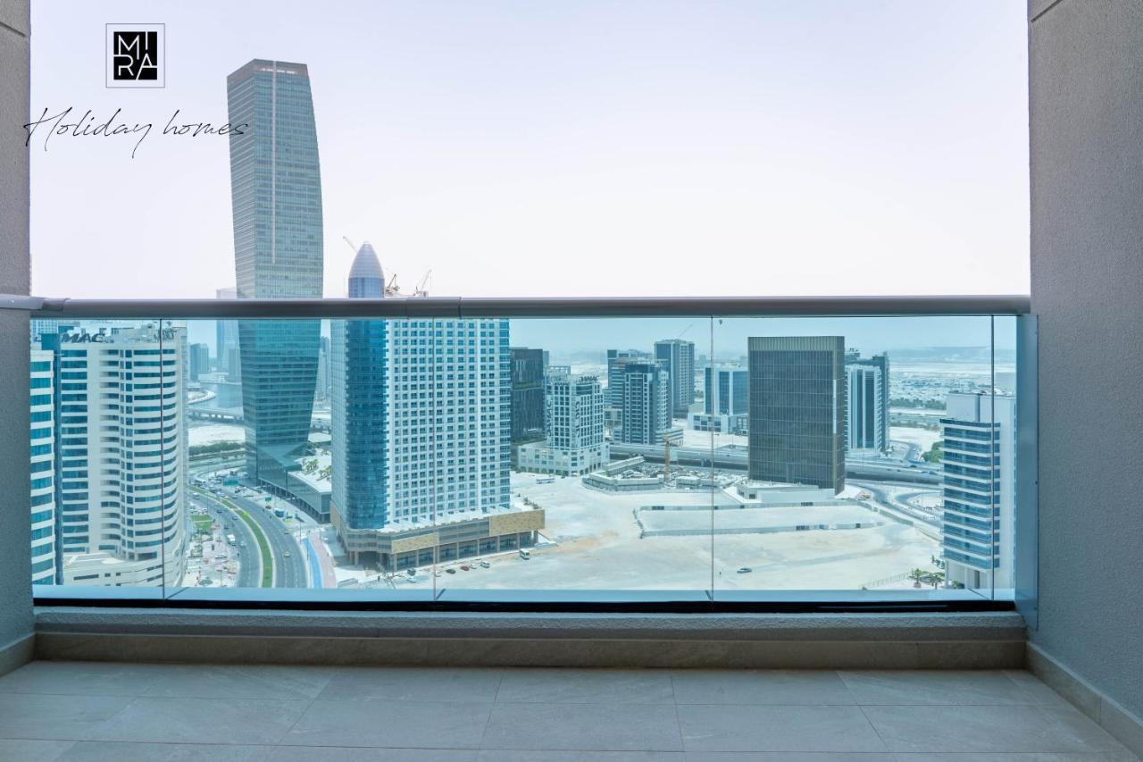 Mira Holiday Homes - Studio With Burj Khalifa View - Elite Business Bay Apartment *